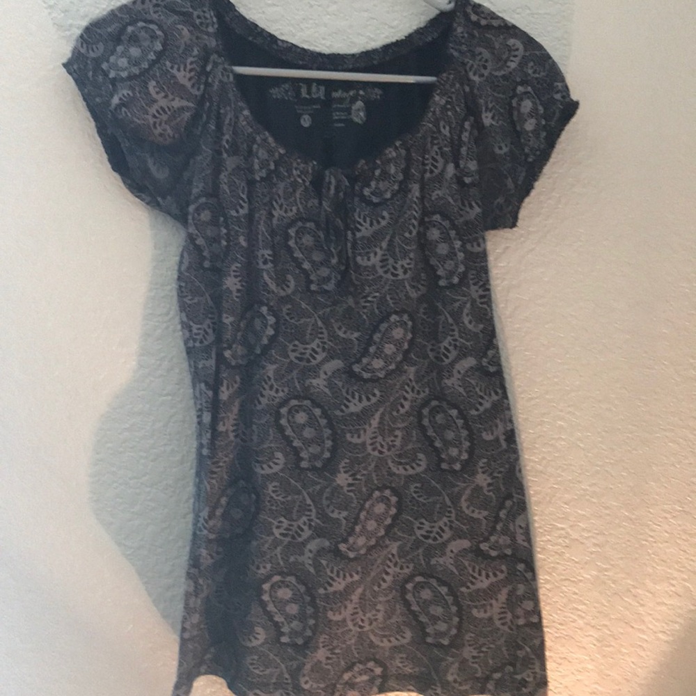 Paisley top